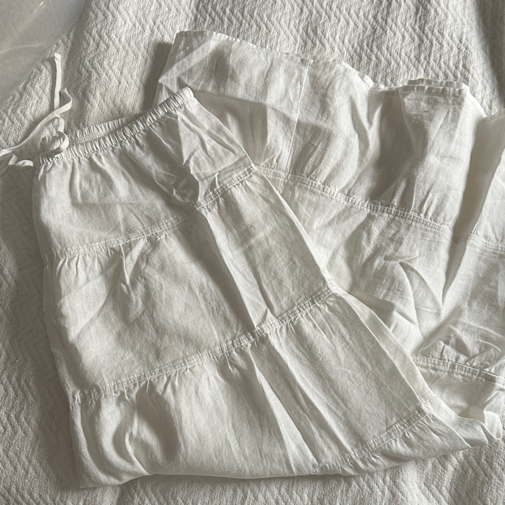 Aritzia Wilfred Cream Tiered Skirt